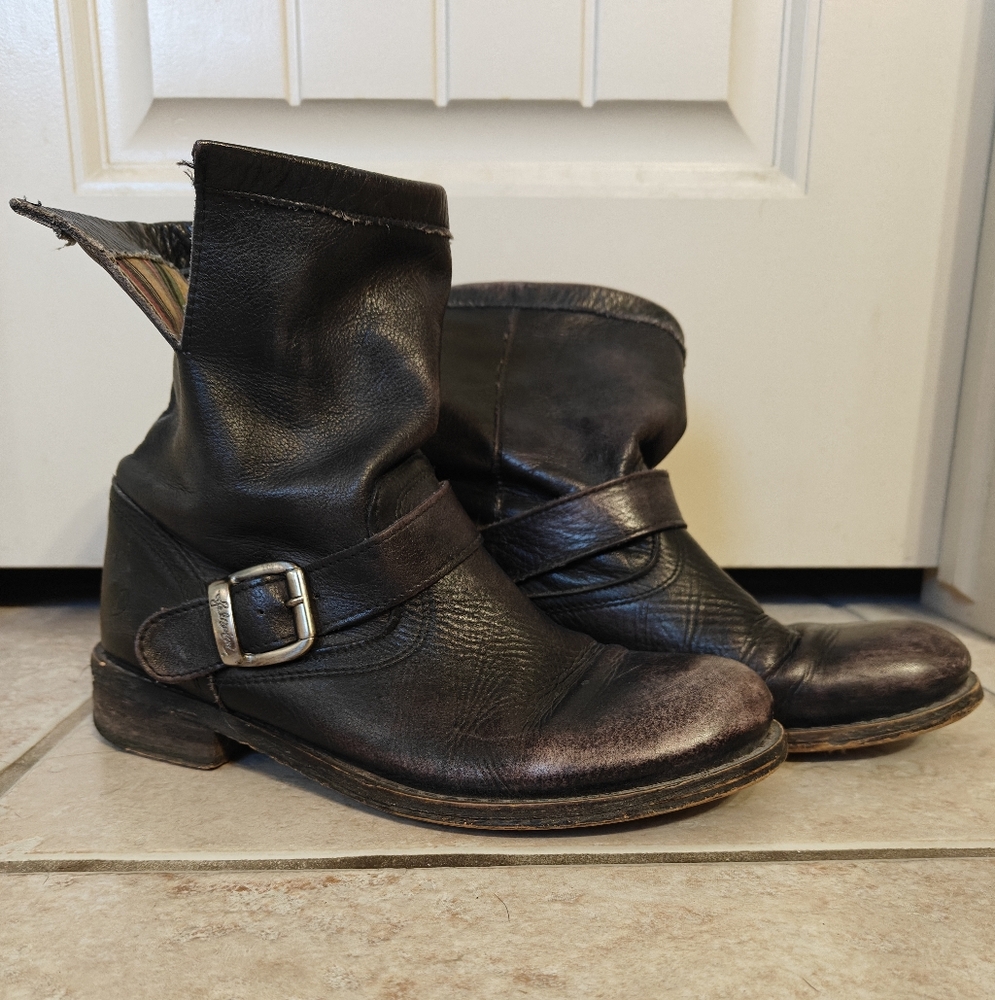Black Leather Boots with Wooden Soles